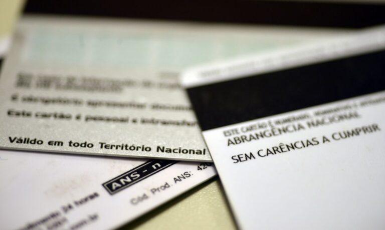 ANS suspende comercialização de 32 planos de saúde