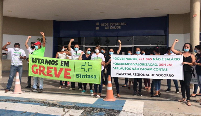 No quinto dia de greve, trabalhadores da FHS fazem ato na sede da SES