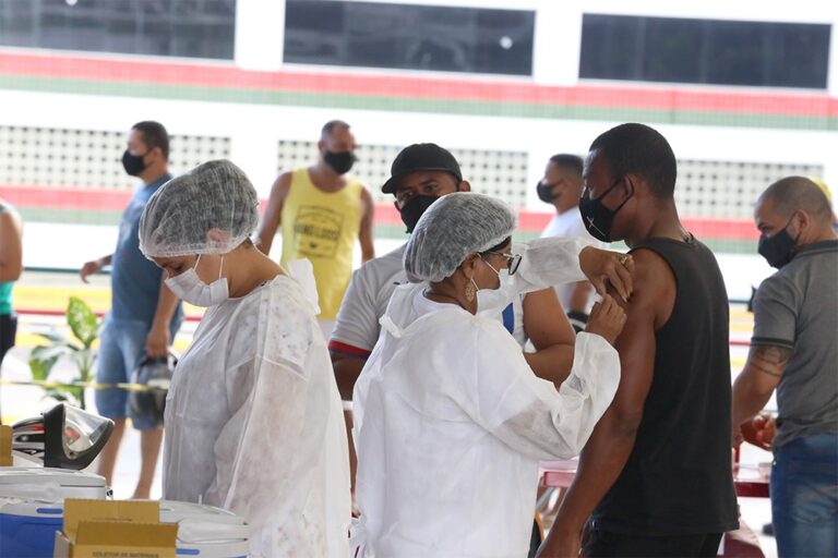 Aracaju já vacinou mais de 60% da população adulta contra covid