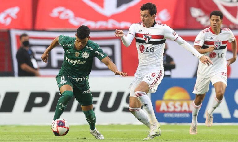 São Paulo e Palmeiras duelam pelas quartas de final