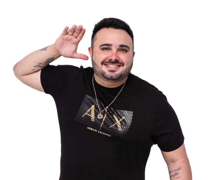 Léo Rodrigues lança novo cd promocional “EP do Léo”