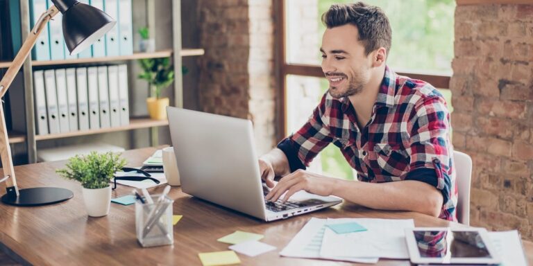 3 sites para quem busca vagas de emprego em home office