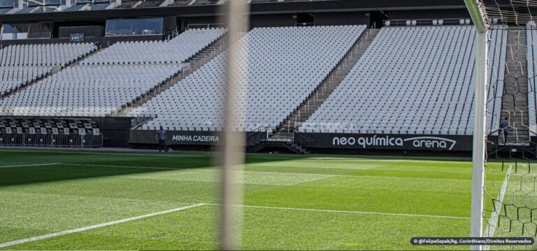 Corinthians recebe Flamengo em casa pelo Brasileirão