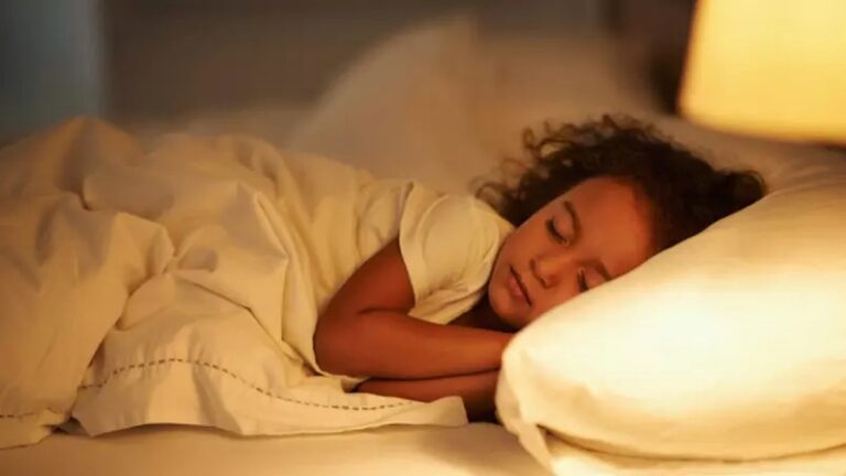 Quantas horas eu preciso dormir? Depende da sua idade, dizem especialistas