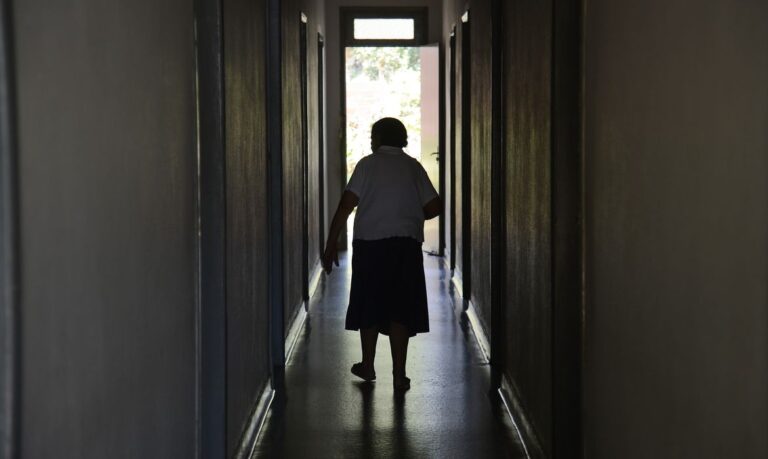 “Conhecer demência é conhecer Alzheimer” é tema de campanha