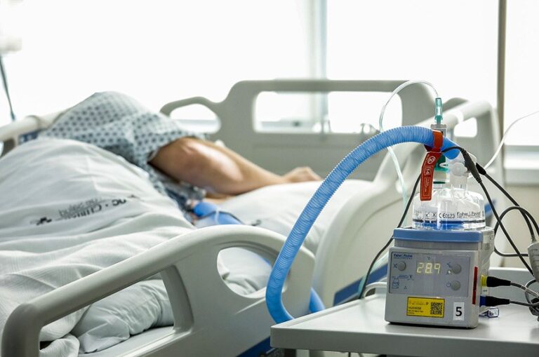 Incidência de covid-19 grave é até 3 vezes maior entre não vacinados