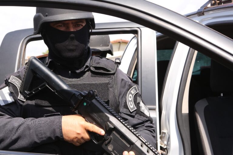Homem que invadiu prefeitura e manteve mulher refém é preso por extorsão mediante sequestro
