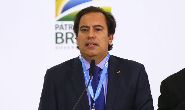 Presidente da Caixa é diagnosticado com covid-19