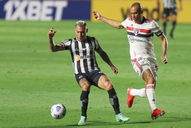 São Paulo e Atlético empatam em 0 a 0 no Morumbi