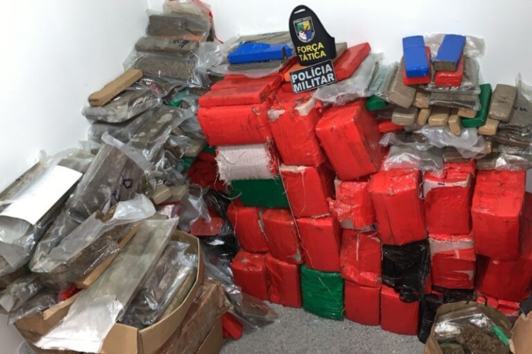 PM apreende mais de uma tonelada de maconha na Aruana