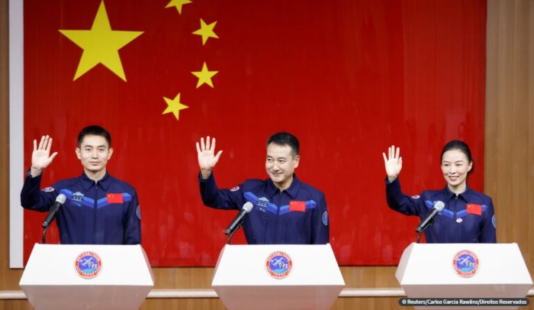 China enviará três astronautas à estação espacial no sábado, 16