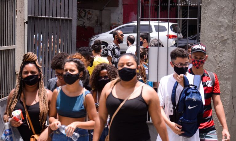 Abstenção no primeiro dia de Enem 2021 foi de 26%, diz Inep
