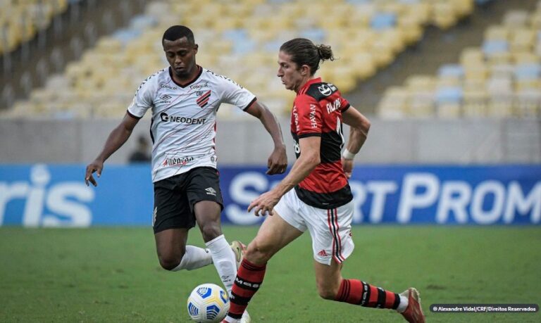 Athletico-PR encara Flamengo em 1º duelo da semifinal