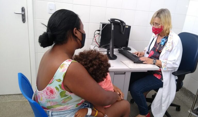 Secretaria de Saúde orienta sobre doença mão-pé-boca