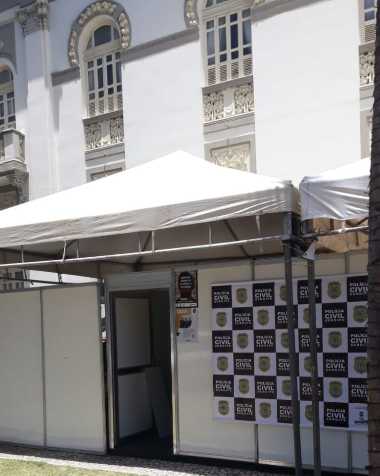 PC monta posto de atendimento no ‘Natal Iluminado’