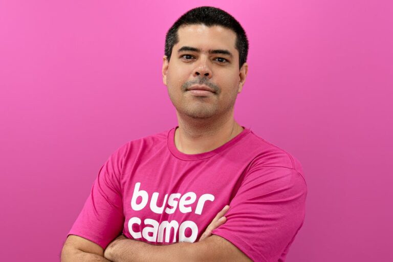 Buser cria programa de bolsas de estudo com estágio e salário de R$ 3 mil