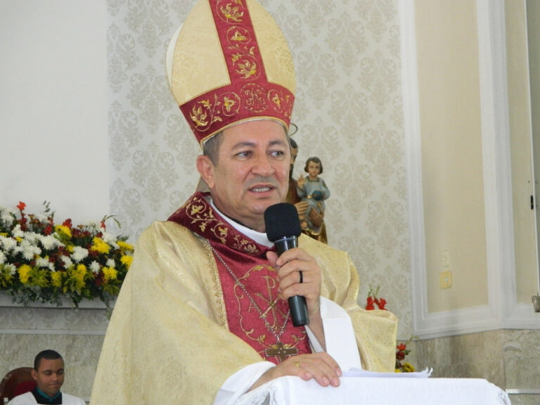 Papa Francisco aceita renúncia do arcebispo de Aracaju