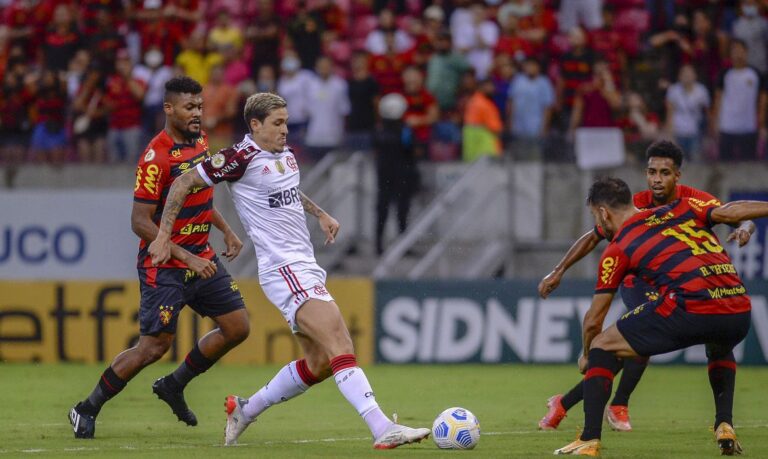 Flamengo empata com rebaixado Sport em Recife