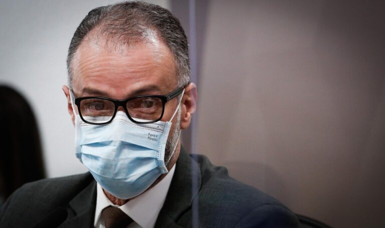 Anvisa relata ao Supremo todas as ameaças feitas a técnicos e diretores
