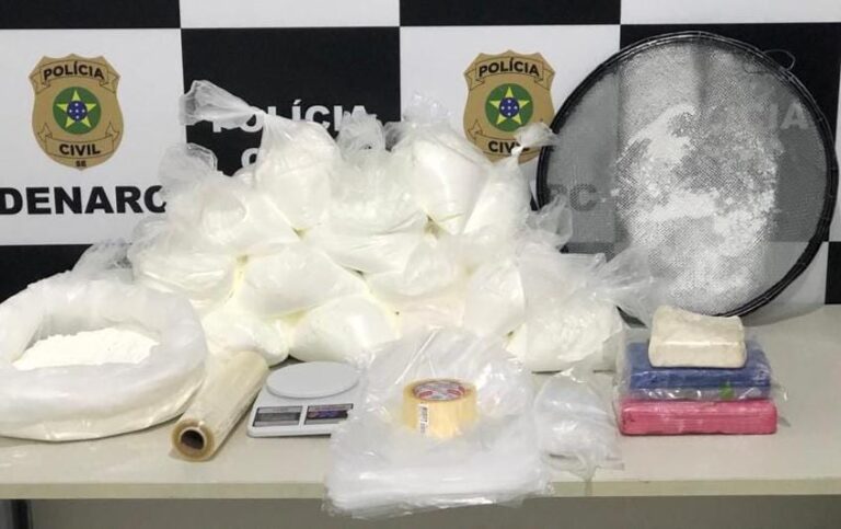 Denarc estoura laboratório de refino de cocaína e apreende 50kg da droga