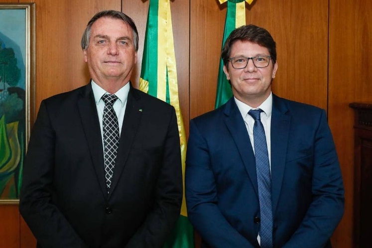STF intima Bolsonaro e Mario Frias a explicarem crise na Rouanet e na Ancine