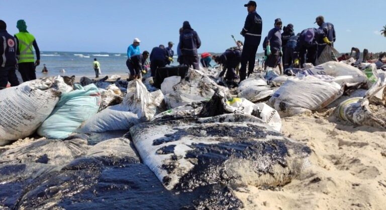 PF: navio grego foi responsável por vazamento de óleo no Nordeste