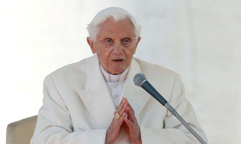 Vaticano revela quais foram as últimas palavras do papa emérito Bento XVI