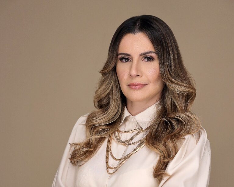 Covid-19 pode causar queda de cabelo em 25% dos infectados, diz pesquisa
