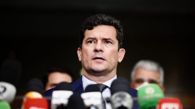 Ataque a autoridades: juíza retira sigilo de decisões sobre suspeitos