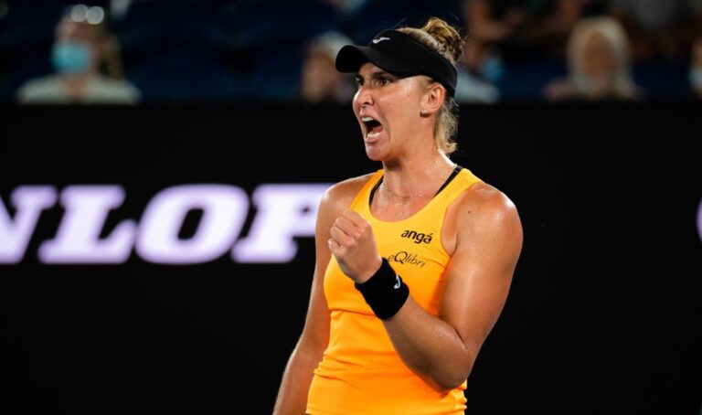 Bia Haddad vence de virada nas duplas e avança para a semifinal do Australian Open