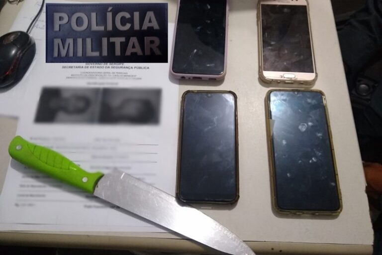 Suspeito de roubar ônibus é preso e PM recupera pertences das vítimas