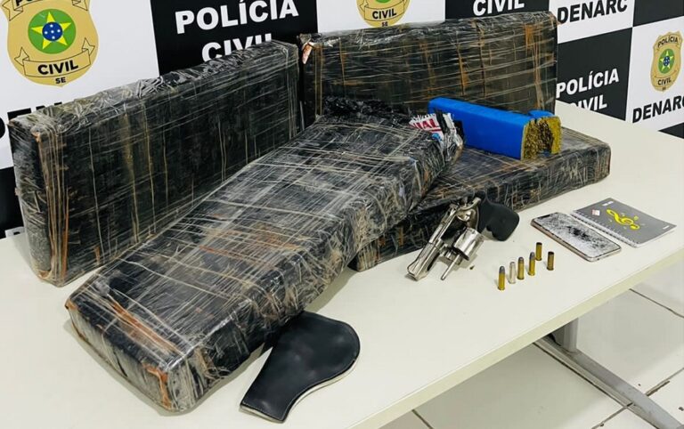 Denarc apreende 60 kg de maconha em Socorro