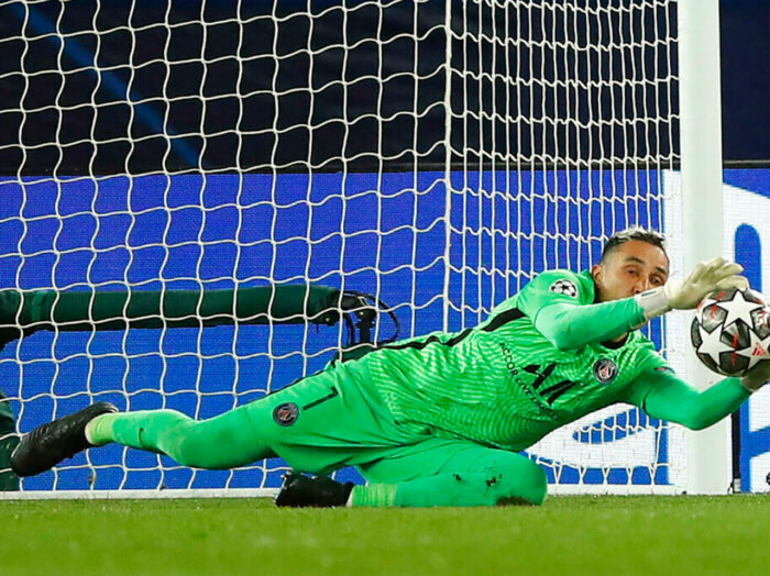 Keylor Navas, goleiro do PSG, e esposa acolhem 30 refugiados ucranianos em casa
