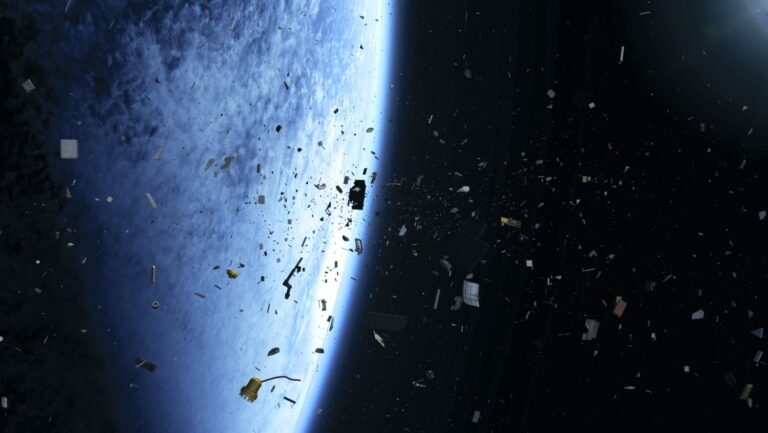 Lixo espacial: saiba o que é e entenda os riscos de resíduos no espaço