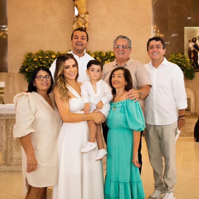 Fabiano Oliveira e Jaqueline batizam Fabiano Filho!