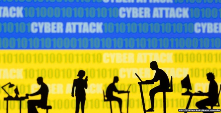 Hackers da Rússia e de Belarus atacam Ucrânia com phishing, diz Google