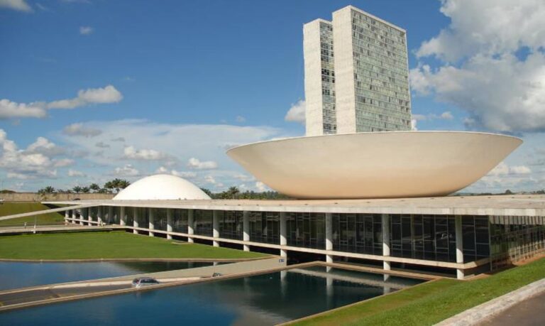 Entenda propostas de reforma tributária paradas no Congresso