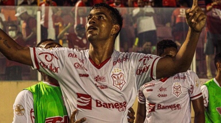 Sergipe bate o Itabaiana na 1ª partida das semifinais do Sergipão