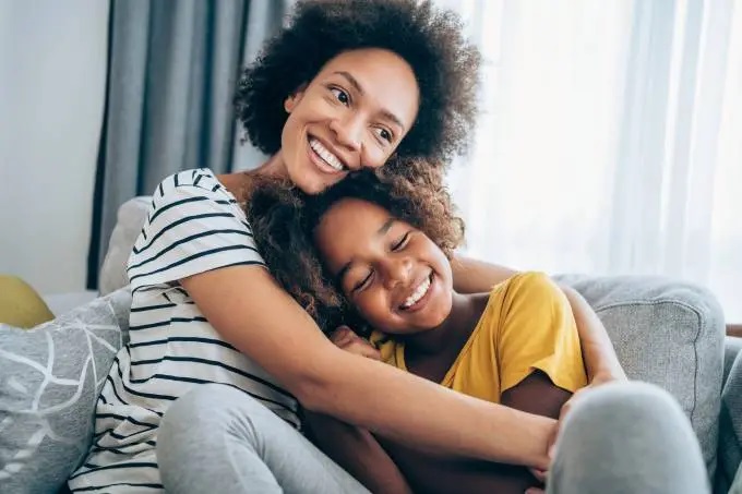 Dia das Mães: roupas, perfumes e flores são os presentes mais populares