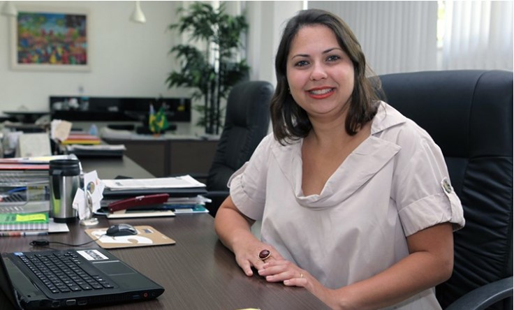 Em busca de emprego? Especialista ensina como organizar seu currículo
