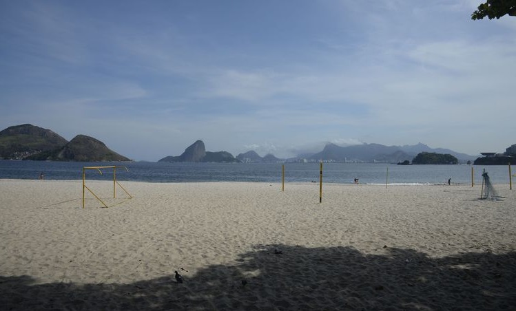 Pesquisa da UFF comprova existência de superbactérias nas praias