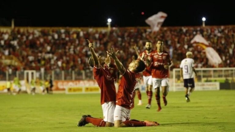 Sergipe bate o Falcon na primeira partida da decisão do estadual