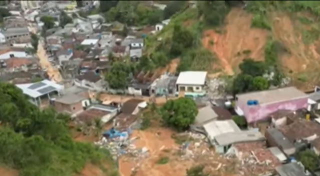 Pernambuco registra 84 mortes após fortes chuvas no estado