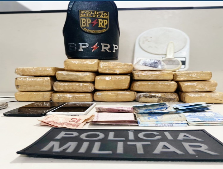 PM apreende mais de 9k de drogas no bairro Jardim Centenário