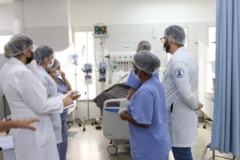 Governo federal articula Medida Provisória para destravar piso da enfermagem