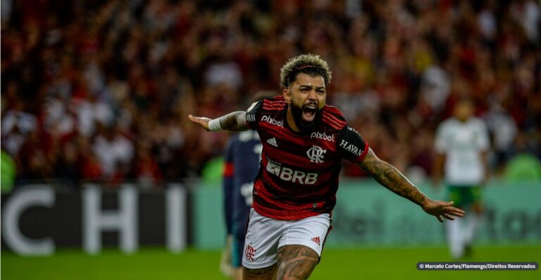 Flamengo vence a primeira sob o comando de Dorival Júnior