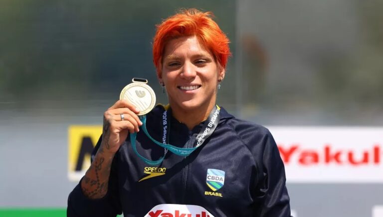 Ana Marcela Cunha é bicampeã mundial dos 5km
