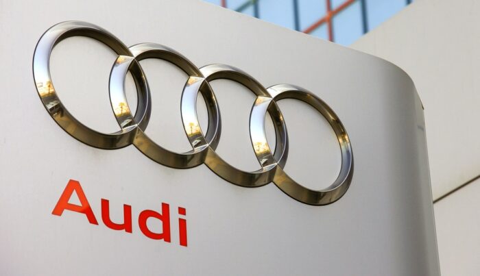 Audi retoma operações, mas vai montar dois carros apenas com peças importadas