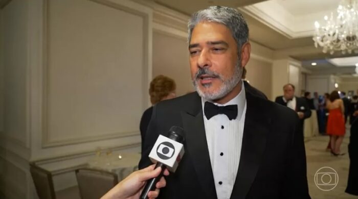 Bonner recebe prêmio nos EUA e dedica a ‘vozes que tentam calar’ no jornalismo