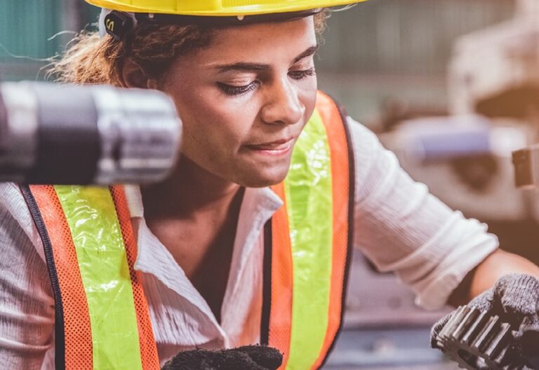 ABEMEC-SE capacita engenheiros mecânicos em vibrações de sistemas mecânicos